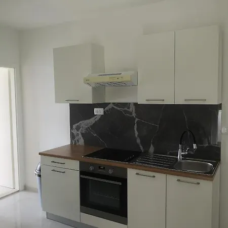 Royal View 1, Lukic Appartement *